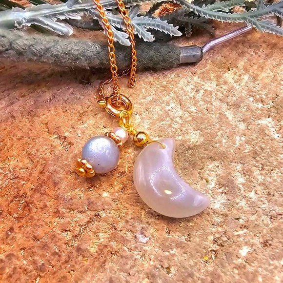 Beautiful Nature Moon Stone Crescent Moon & Labradorite Accent Pendant Necklace - Picture 8 of 10